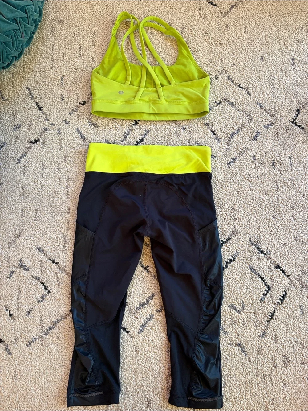 OG Lululemon Sonic Yellow  Set Energy Bra + Speed Crop 21
